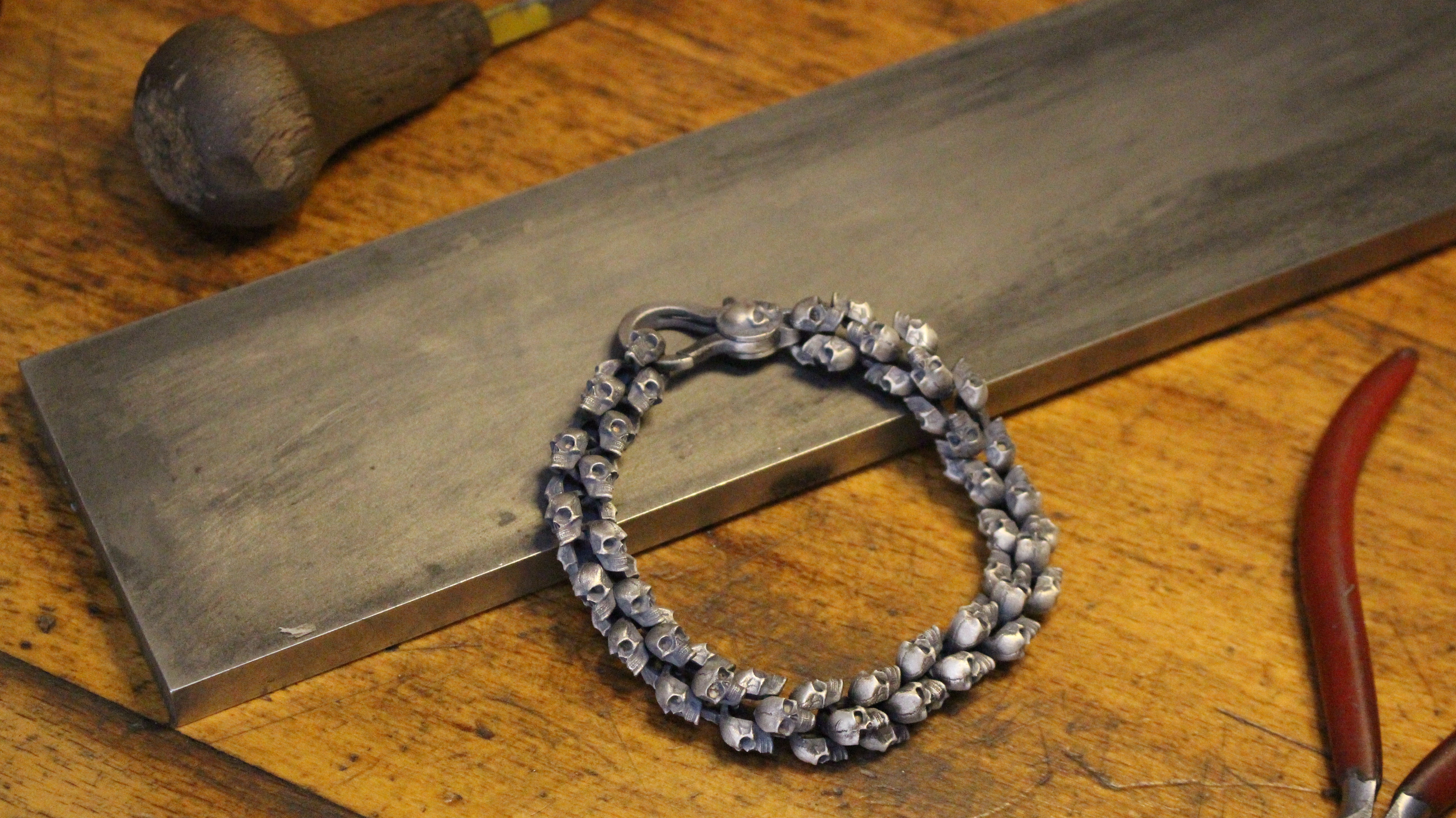 Men's Skull Bracelet in 925K Sterling Silver | Bold and Edgy Design