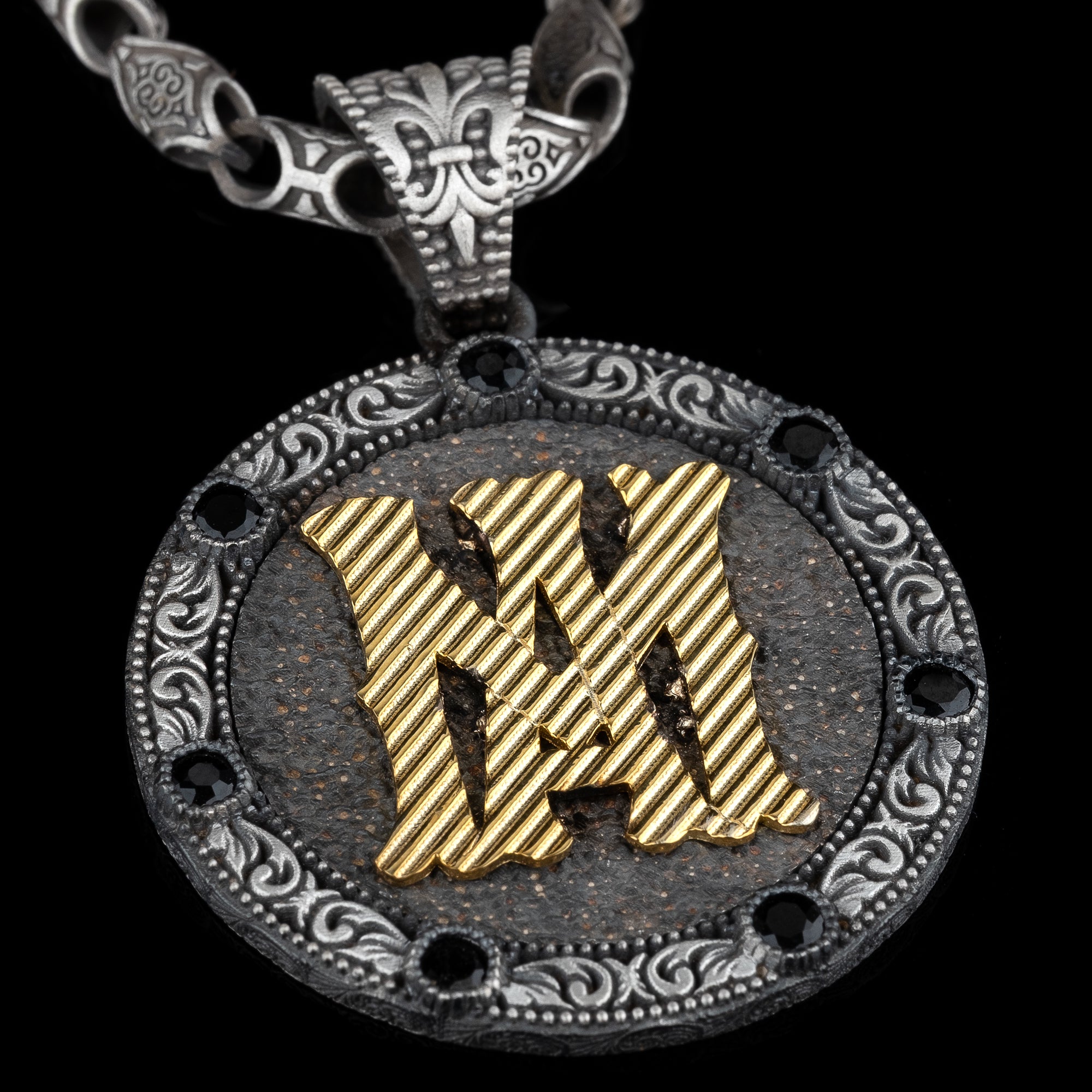 Customizable Sterling Silver Medallion Necklace for Men – Handmade Personalized Pendant with Unique Chain