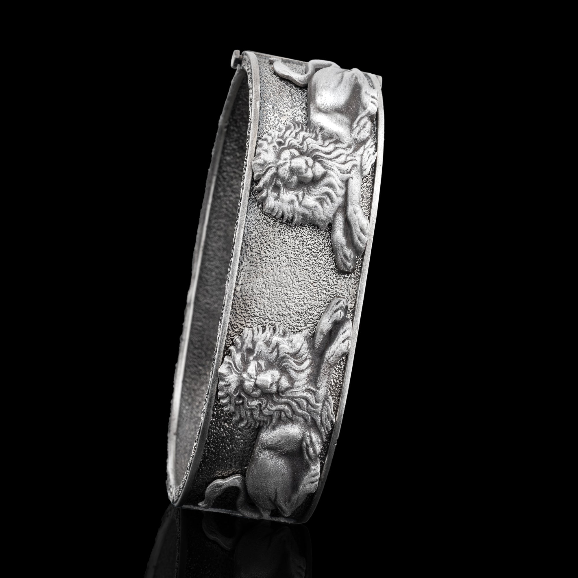 Men’s Sterling Silver Lion Bracelet – Bold Handcrafted Cuff with Reclining Lion Motifs