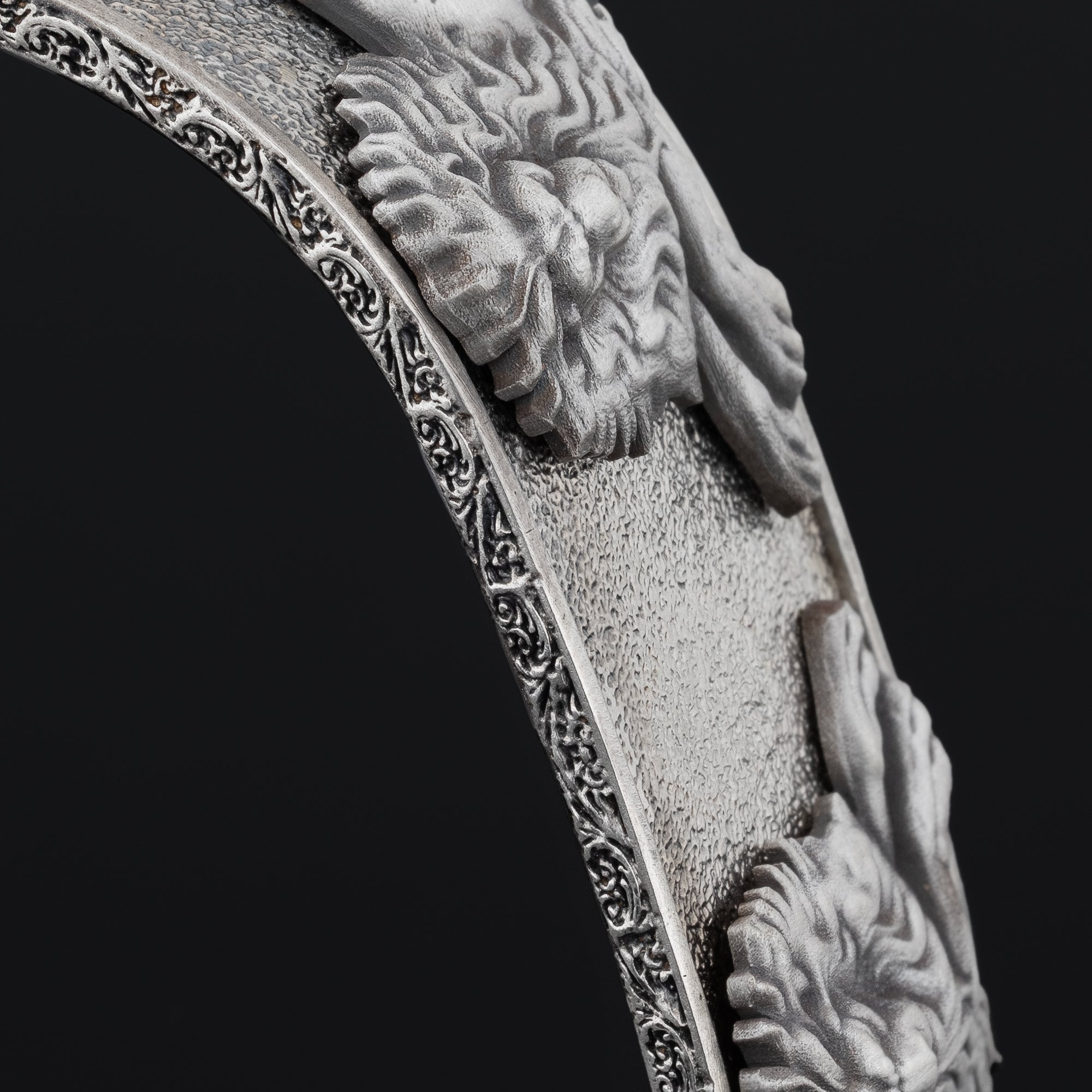 Men’s Sterling Silver Lion Bracelet – Bold Handcrafted Cuff with Reclining Lion Motifs